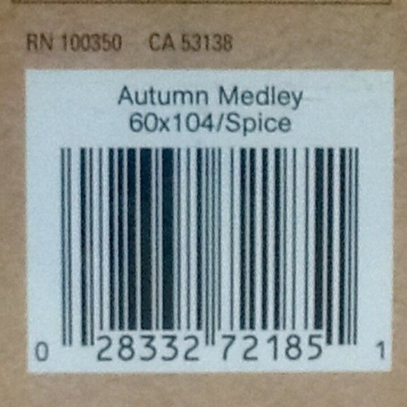 2 SPICE-color Autumn Medley Damask 60x104 inch Tablecloths (each seats 8 to 10) - Picture 11 of 12